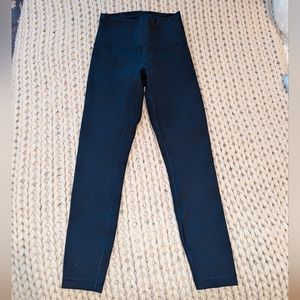 Lululemon wunder train size 6